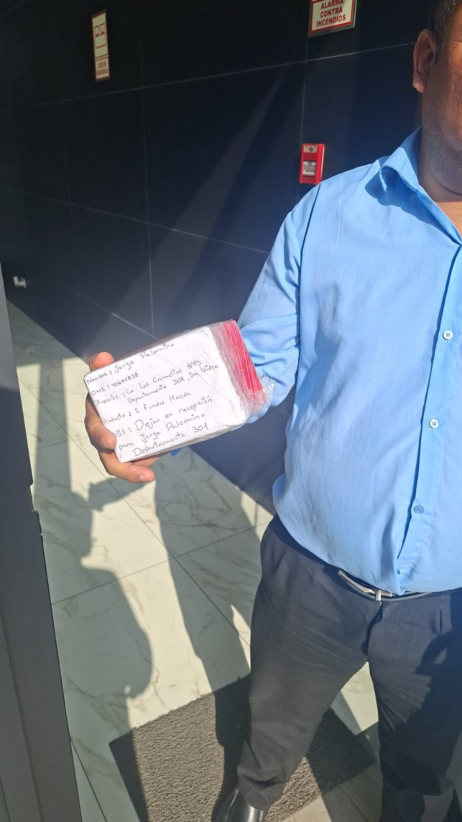 Cliente con su producto